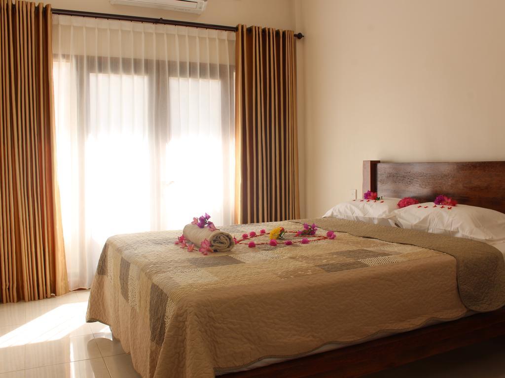 Kampoeng Senggigi Hotell Mangsit Exteriör bild